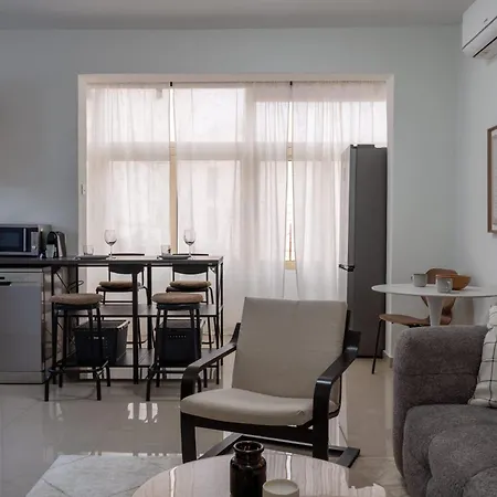 1br Near In Neapolis Apartment